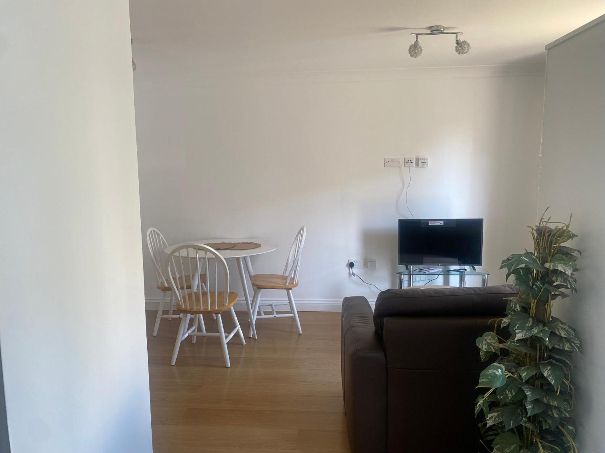 Flat 1 Emmanuel Court Londra